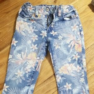Cute!! Floral jeans